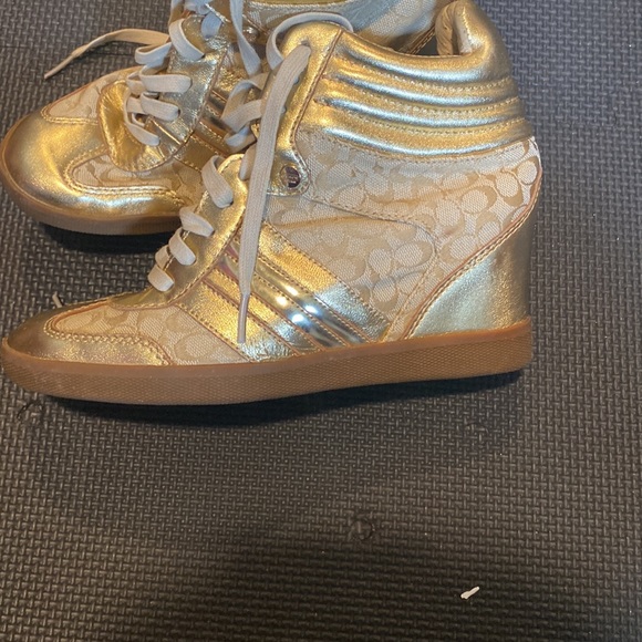 Coach boot - Picture 3 of 4